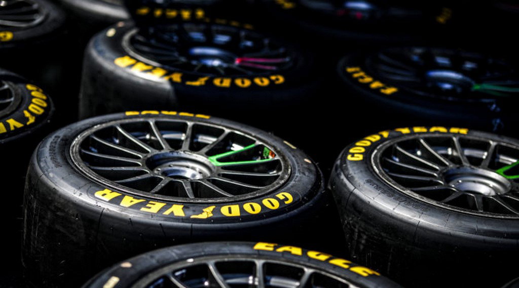 BTCC: Cammish signs new two-year deal with Team Dynamics